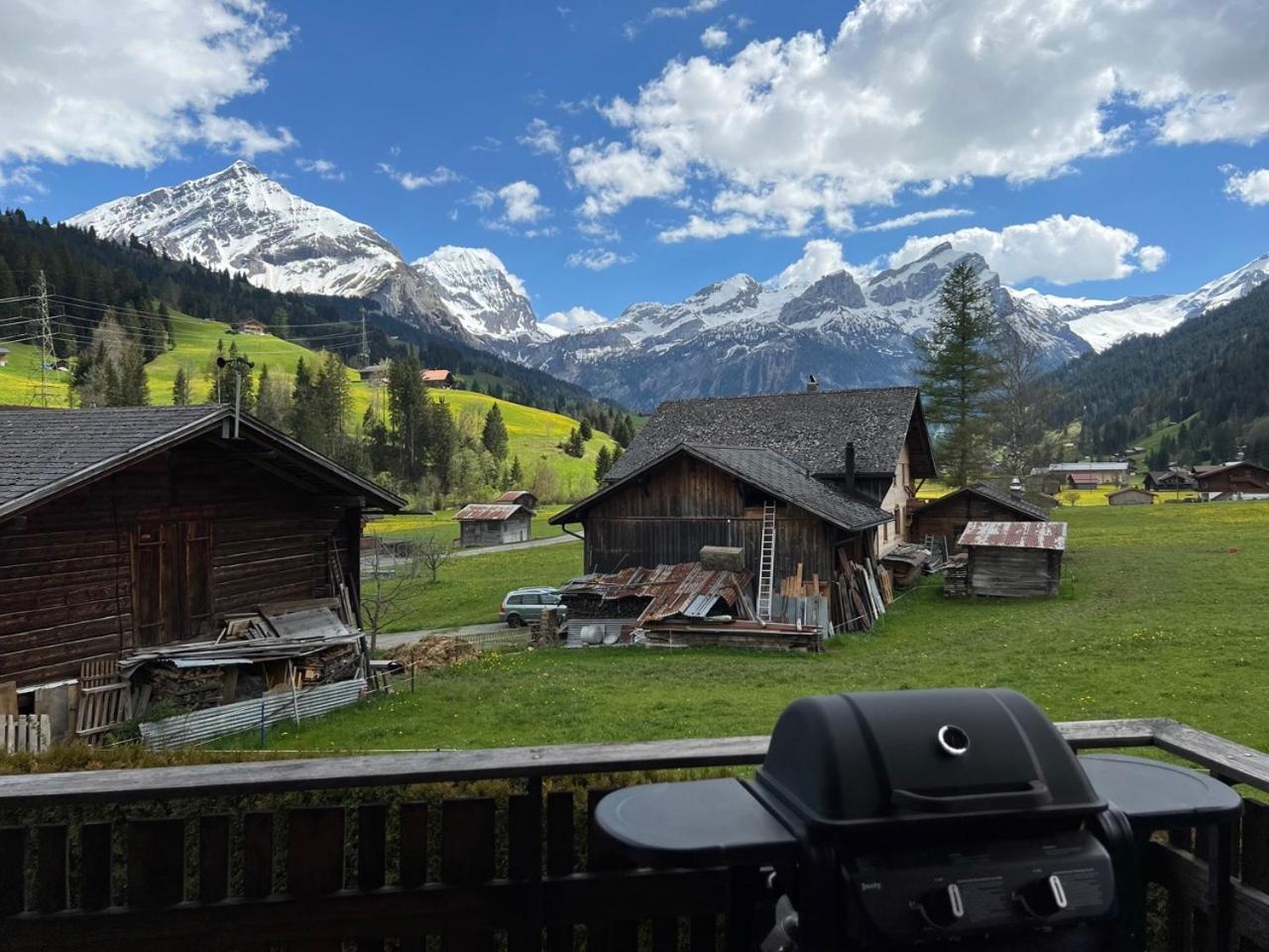 Beautiful Apartment With Stunning View Gsteig Kültér fotó